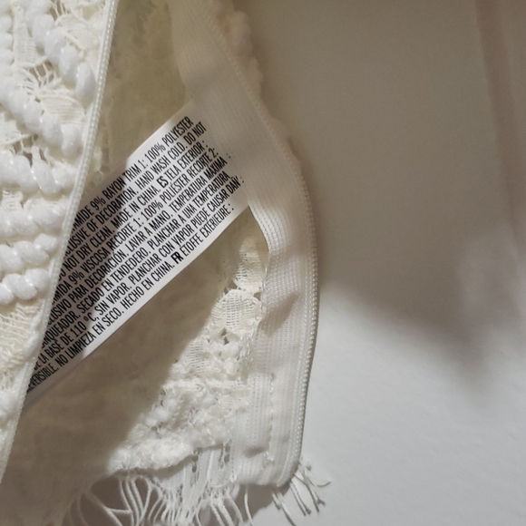 Crop Top - Picture 2 of 7